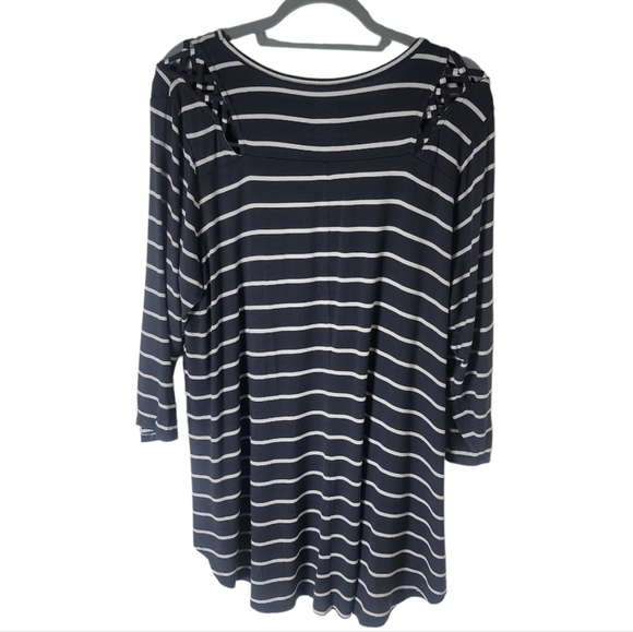 24/7 Maurices plus size stripe scoop neck top size 1 - Picture 2 of 7